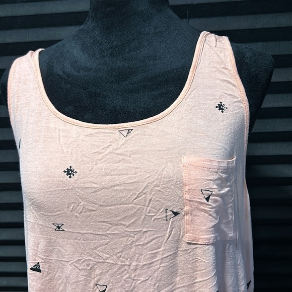 Volcom Women’s Pink with Black Print Super Soft Pocket Tank Top Size Large - Picture 6 of 9